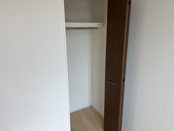 コントレイル糸引の物件内観写真